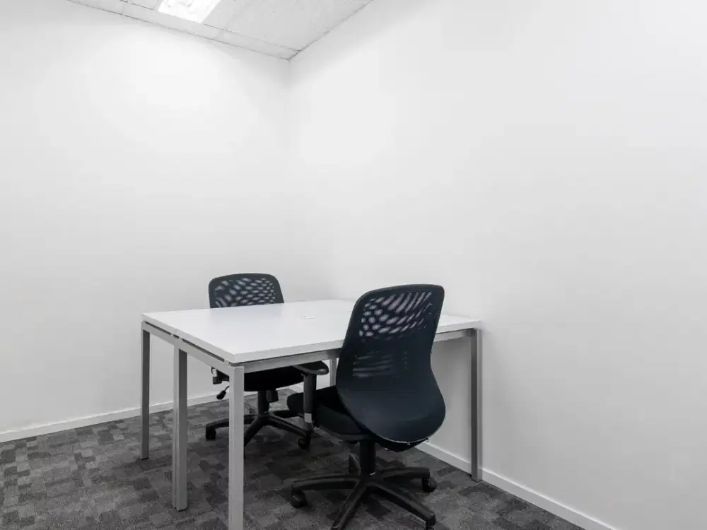 Regus - Menara Asia Afrika Bandung (Kantor Pribadi 1 orang)