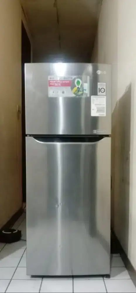 Dijual LG INVERTER MESIN ORI kondisi normal Body Mulus siap pakai