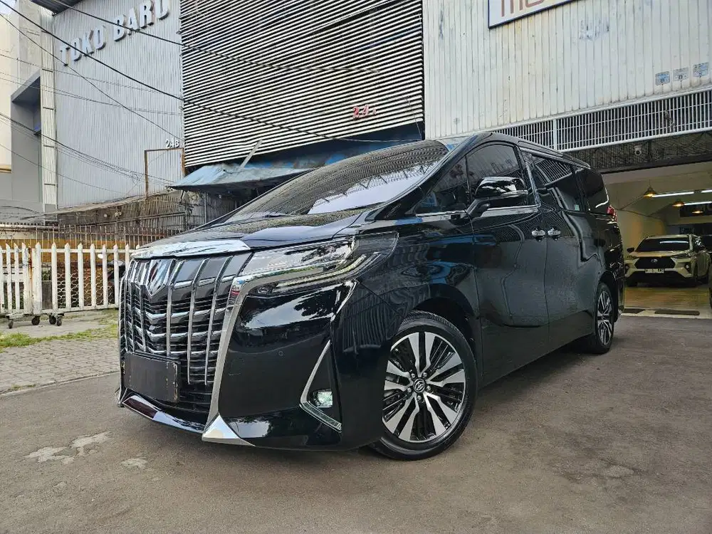 Antik 18 rb km Toyota Alphard 2.5 G TSS 50th anniversary 2022 nik 2021