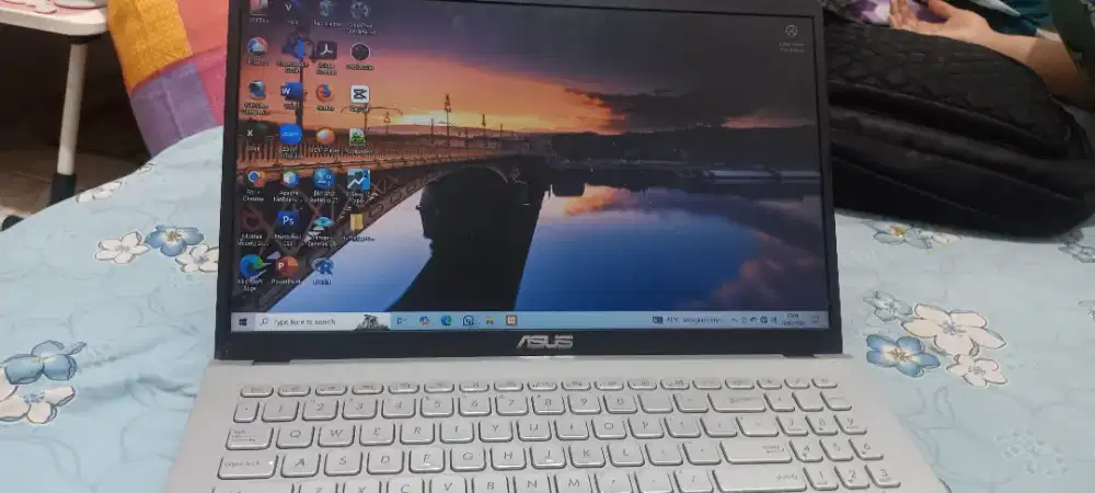 Laptos asus windows 10