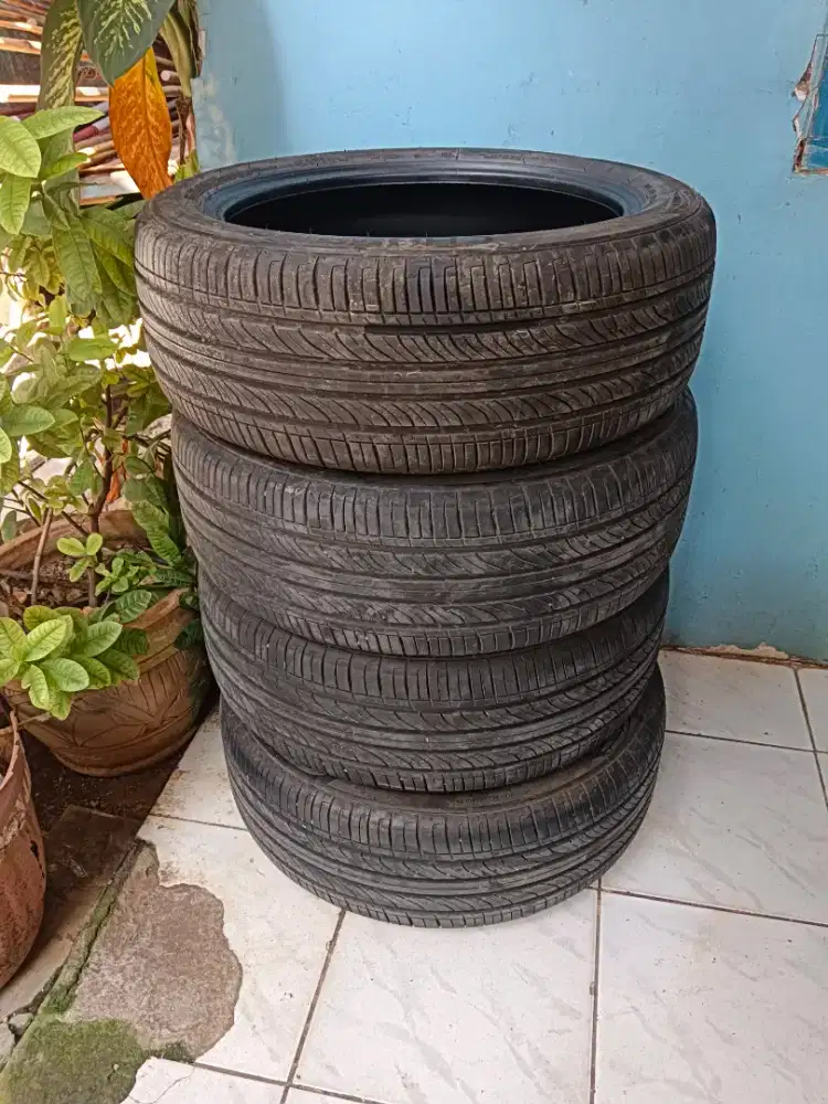 Ban Bekas 205/50 R. 17