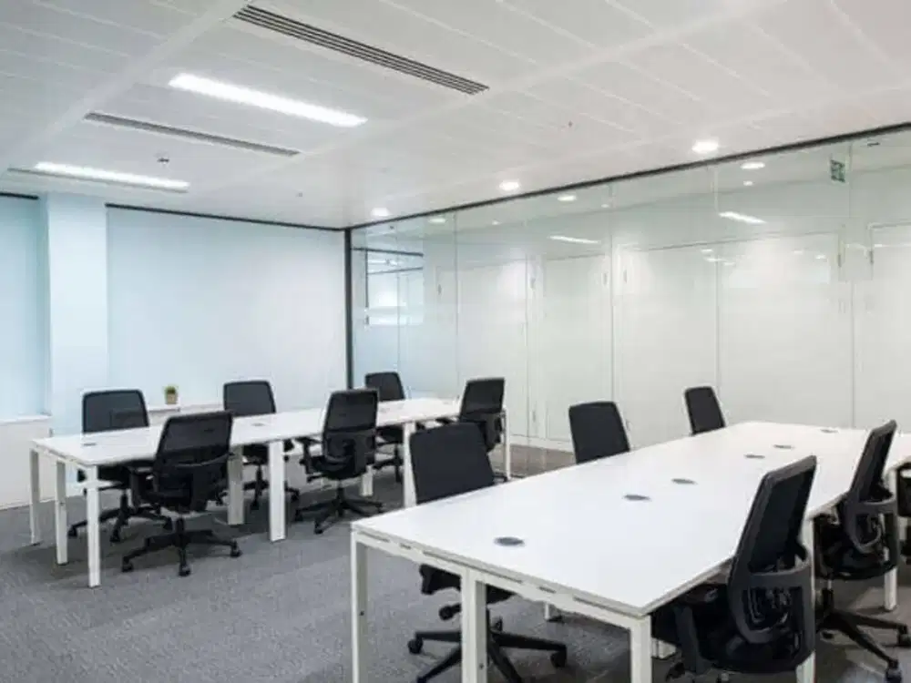 Regus - Pakuwon Centre Surabaya (Kantor Pribadi 5 orang)