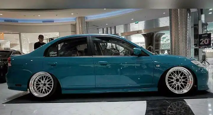 Honda Civic 2004 Bensin