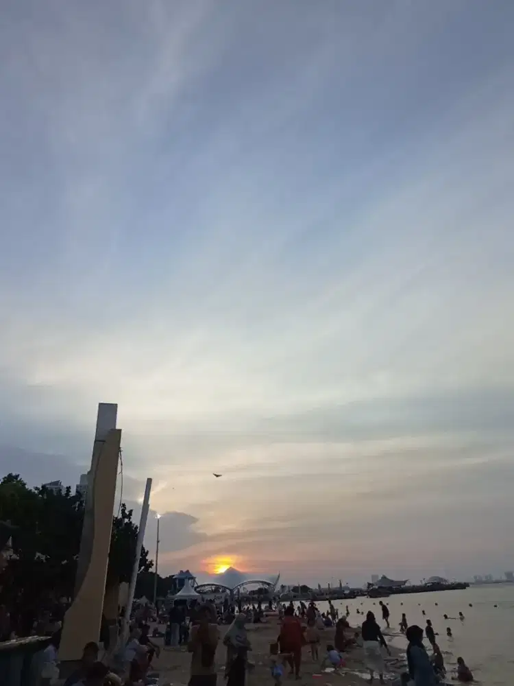 Jasa antar jemput