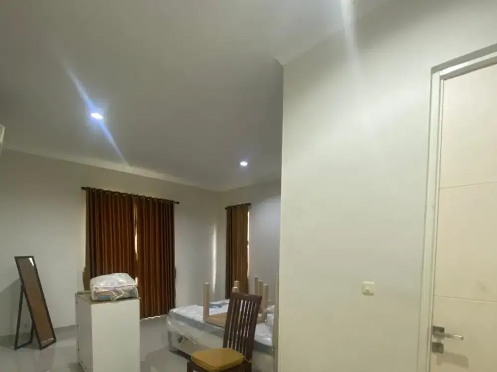 Dijual rumah cantik ( SHM) area sentul city