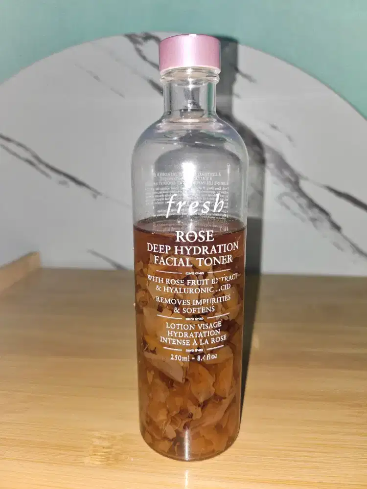 Fresh rose deep hydration facial toner 250ml