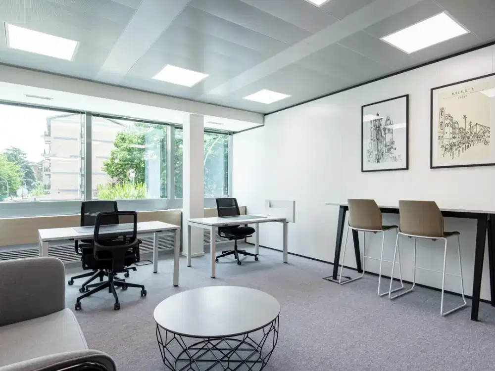 Regus - Menara BCA Grand Indonesia (Kantor Pribadi 3 orang)