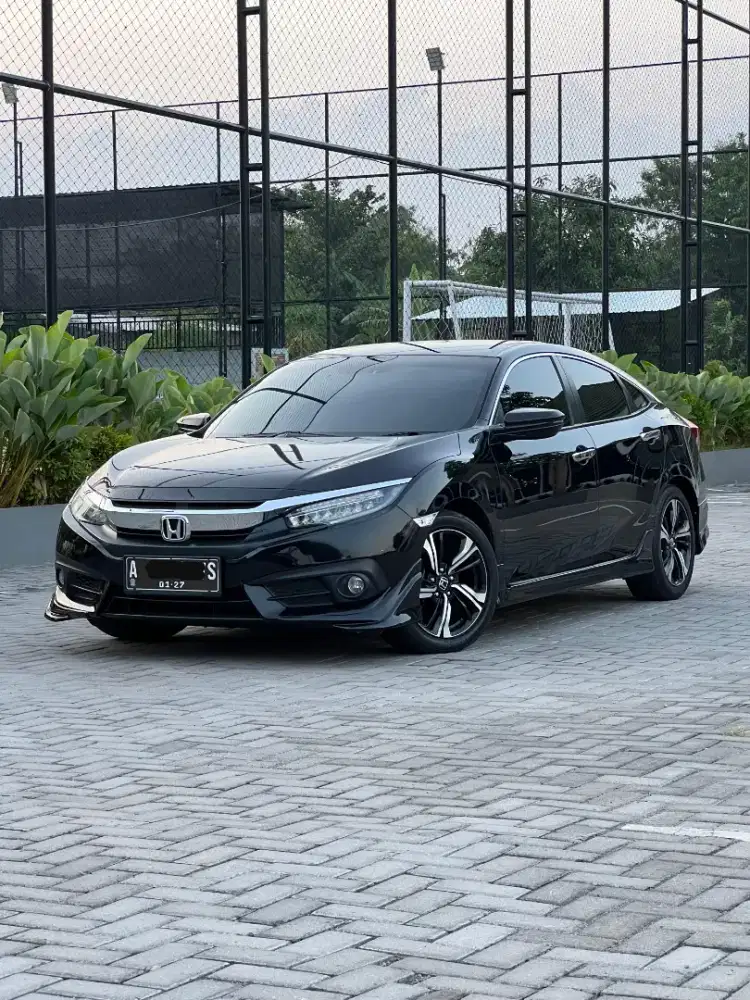 Honda Civic Turbo ES CVT 2018 AT Matic Prestige Camry Accord HRV