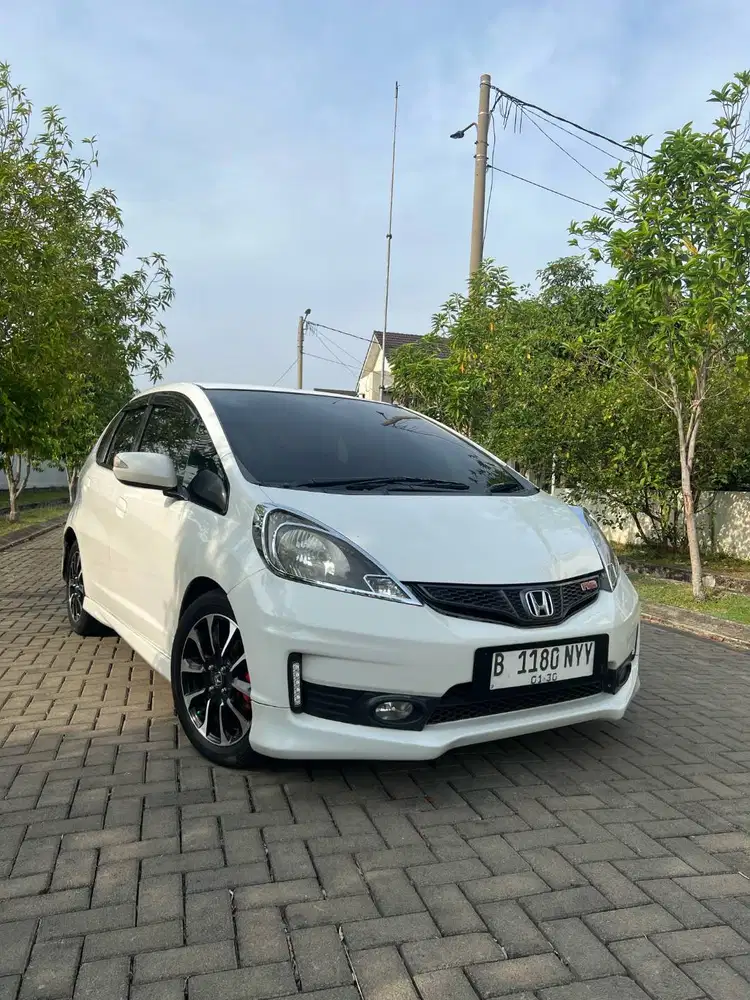 Honda Jazz RS A/T 2010