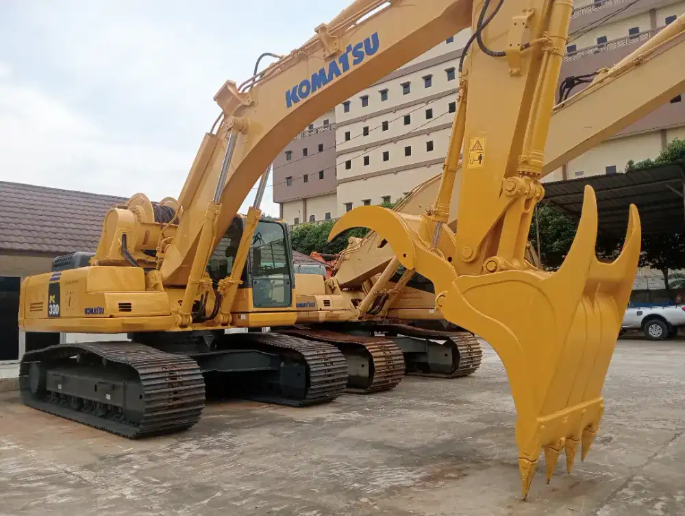 LOGFORK EXCAVATOR 2020 ALAT BERAT KOMATSU PC300-8