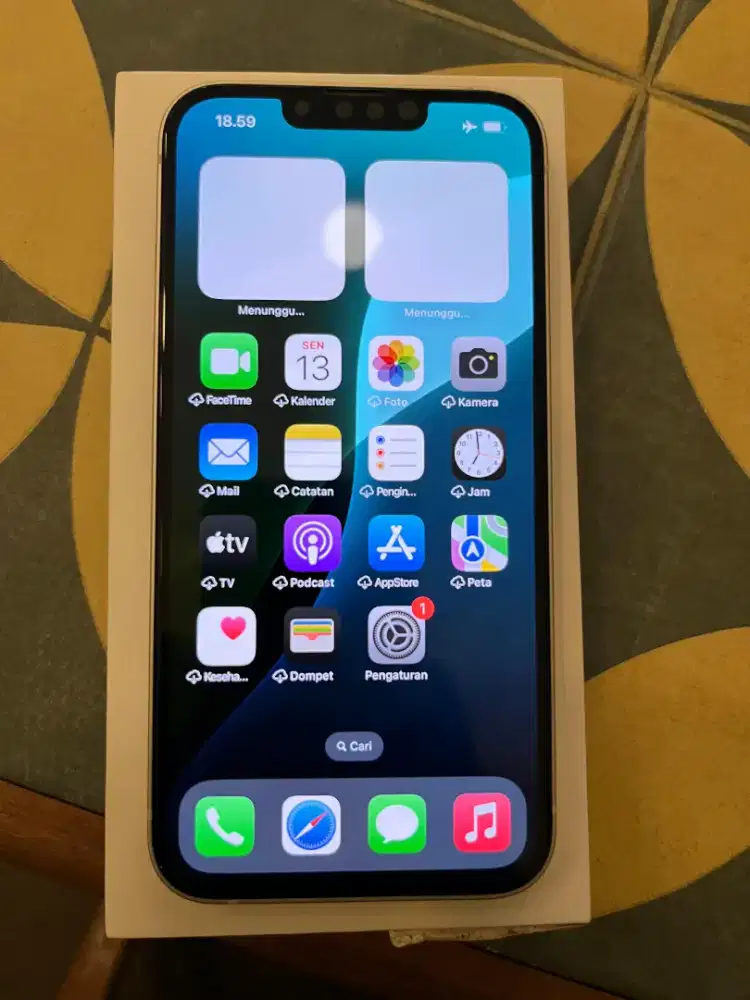 Iphone 13 128GB Starlight Ex Garansi Resmi ID/A