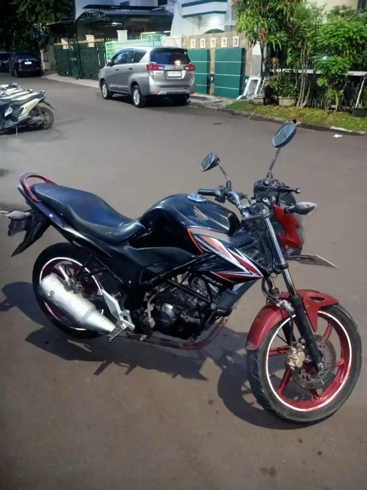 Honda CB150r th 2013