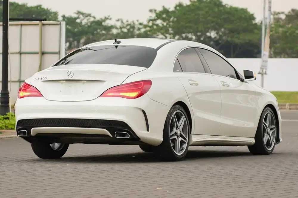 Sexy Back! Mercedes Benz CLA200 AMG Panoramic 2016 e400 c250 320i