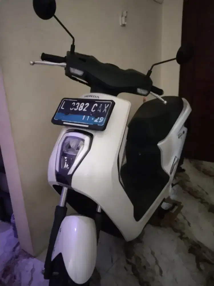 Motor listrik Honda EM1 barang bagus