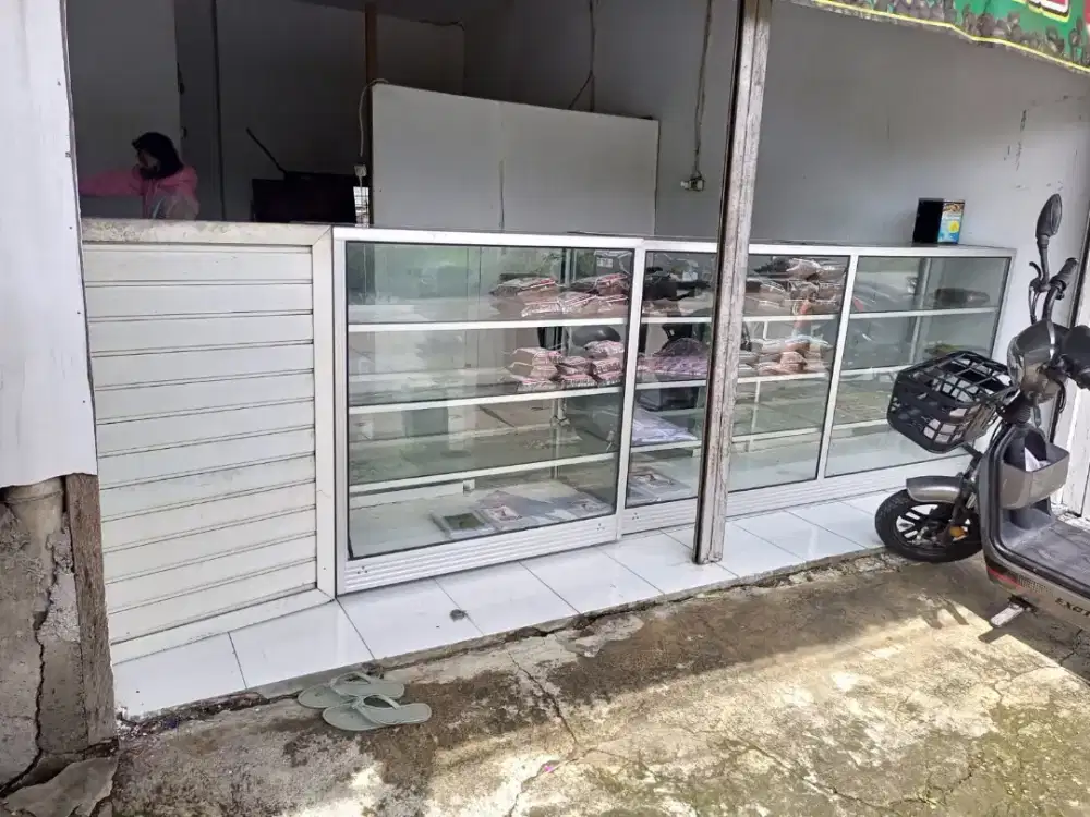 Etalase murah panjang 2 Meteran