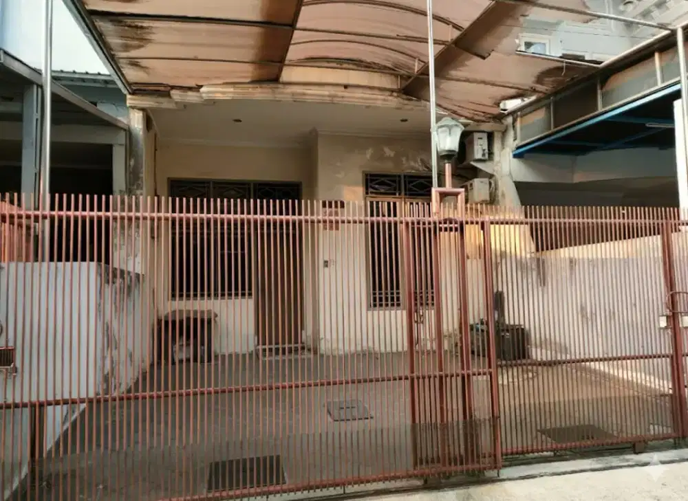 Rumah Hitung Tanah di Kopyor Timur, Kelapa Gading, Jakarta Utara