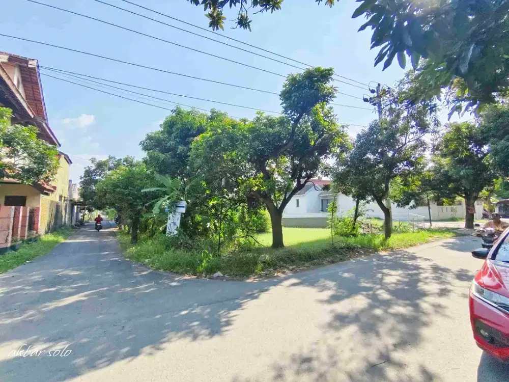 tanah cantik kampus ums solo