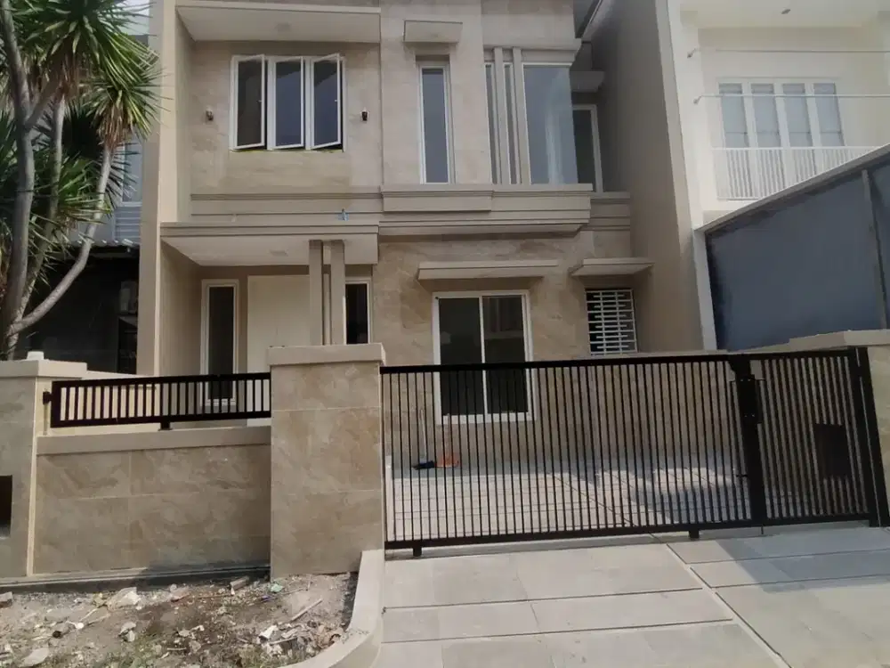 Rumah Baru Gress Pakuwon City Siap Huni San Diego