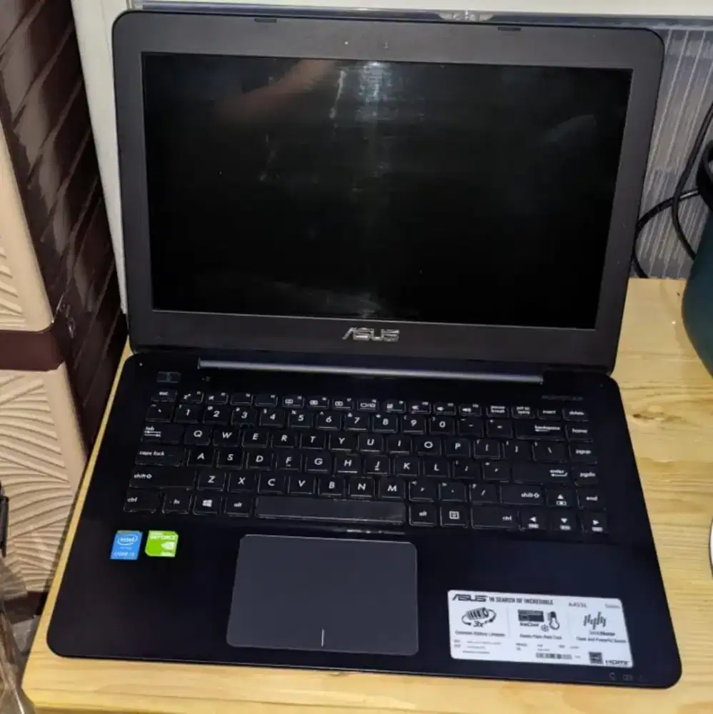 Laptop Asus A455L mulus. Matot untuk kanibalan