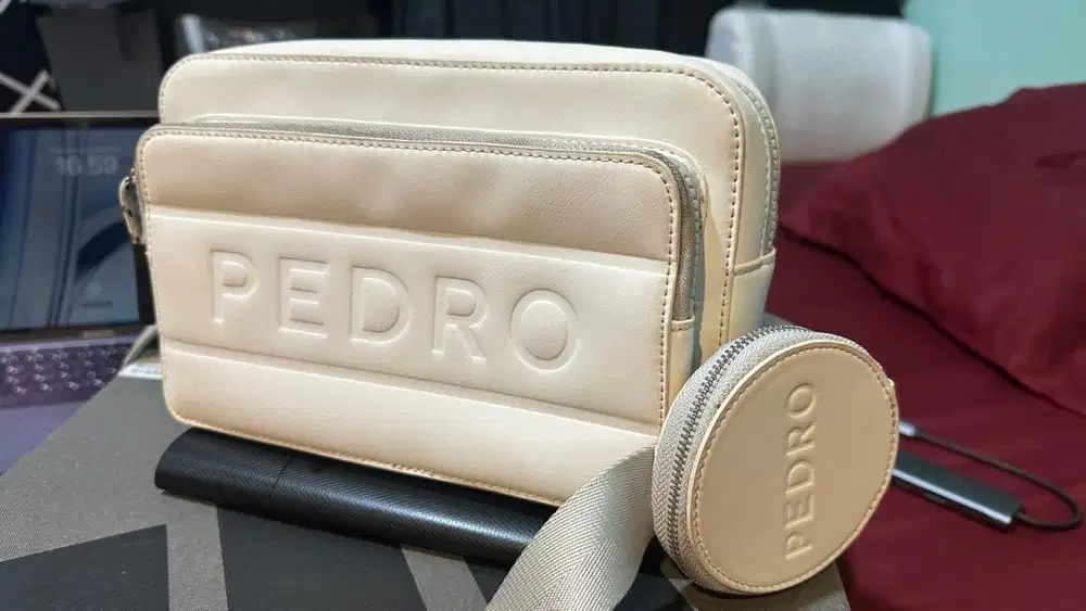 Pedro slingbag putih