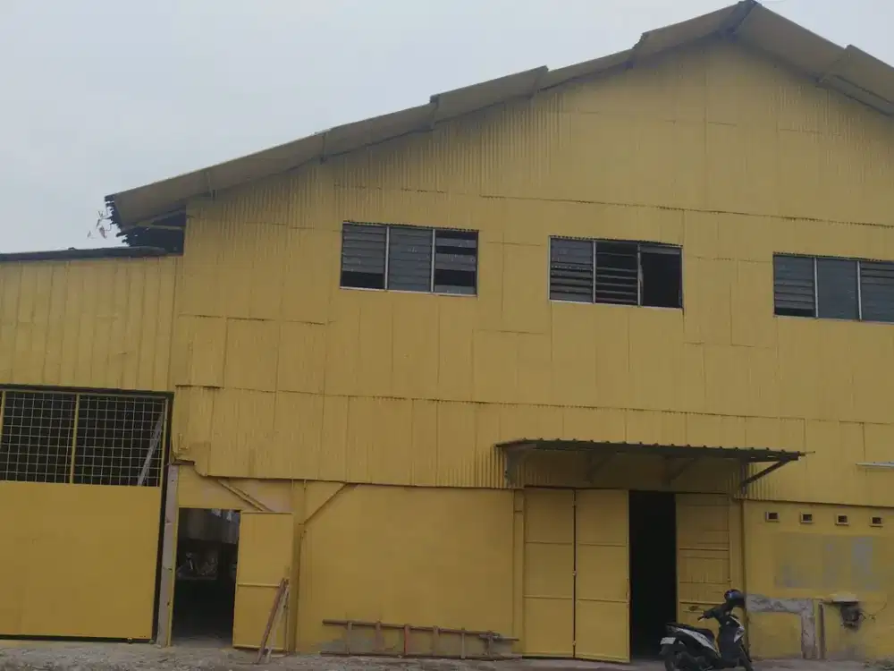 SEWA GUDANG (ADA 2 BANGUNAN) DI LODAN