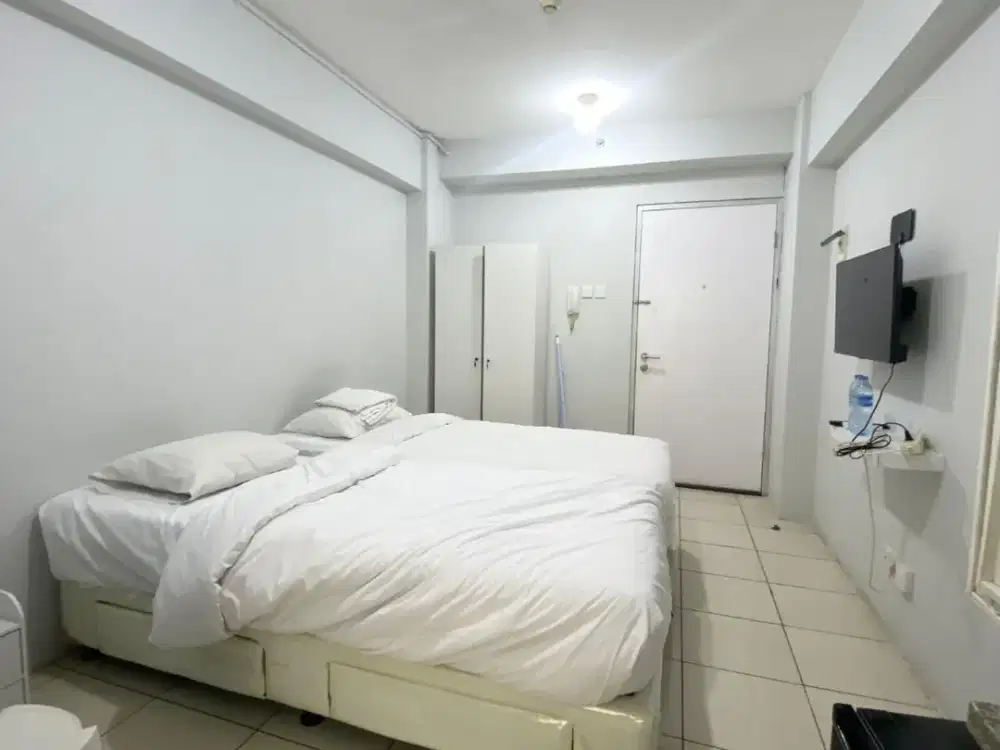 Disewa Apartemen Green Bay Pluit Tipe Studio Semi Furnished View Mall + 1 AC