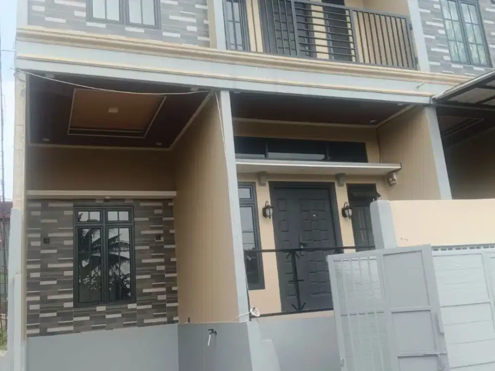 RUMAH 2 LANTAI DENGAN 3 KAMAR HARGA TERJANGKAU CASH DAN KPR MULAI DARI 465 JUTAAN