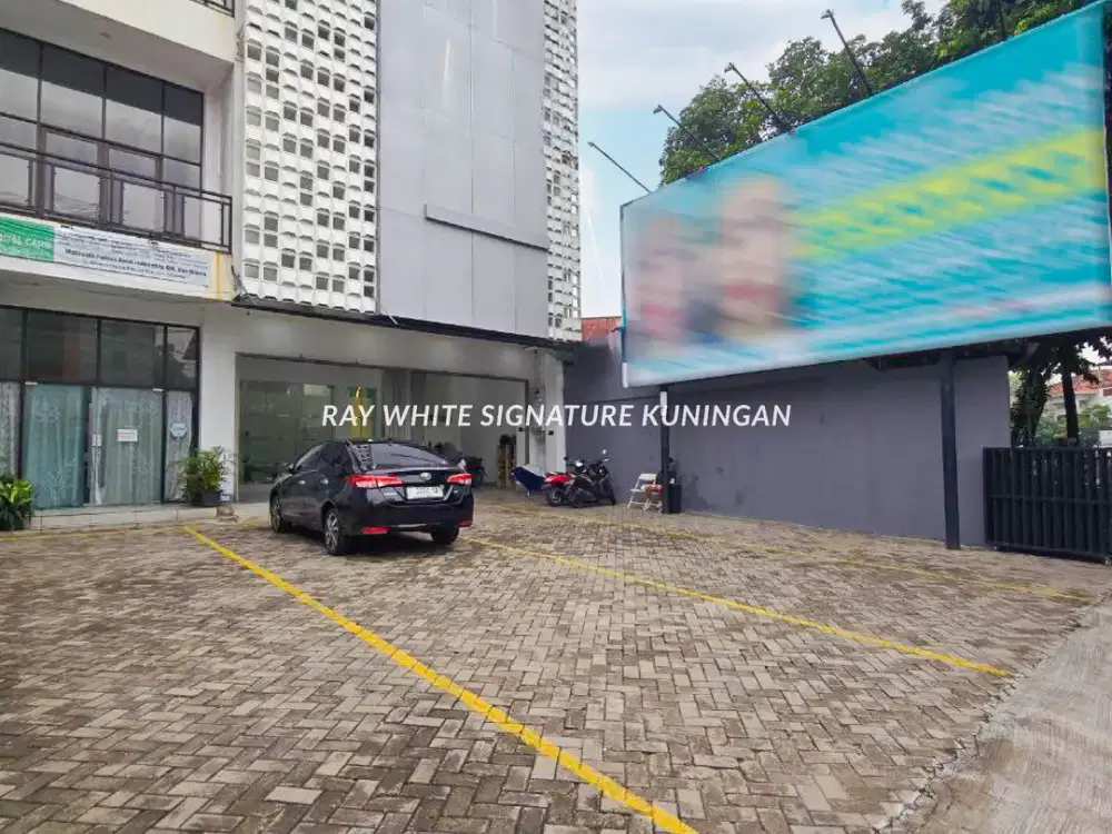 Dijual Ruko Gandeng Klinik Kecantikan 4 Lantai Di Bintaro Utama