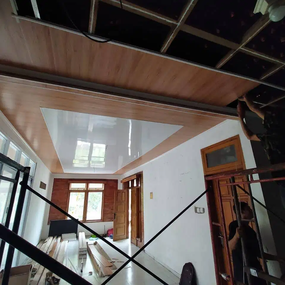 Jasa Tukang Pasang Plafon Partisi Wall Moulding Sekat PVC GRC Gypsum