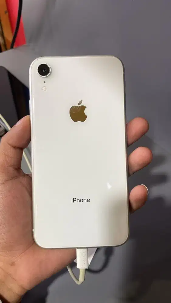 iphone XR 64gb white