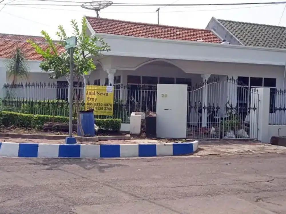 Rumah di Jemur Andayani
