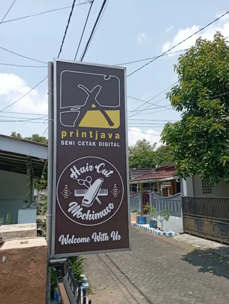 Jasa desain, cetak dan pangkas rambut