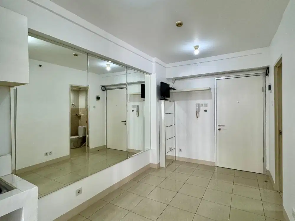 Apartemen Green Bay Pluit Tipe 2 BR Semi Furnished View Kolam