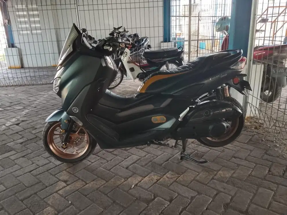 Nmax 2022 hijau doff