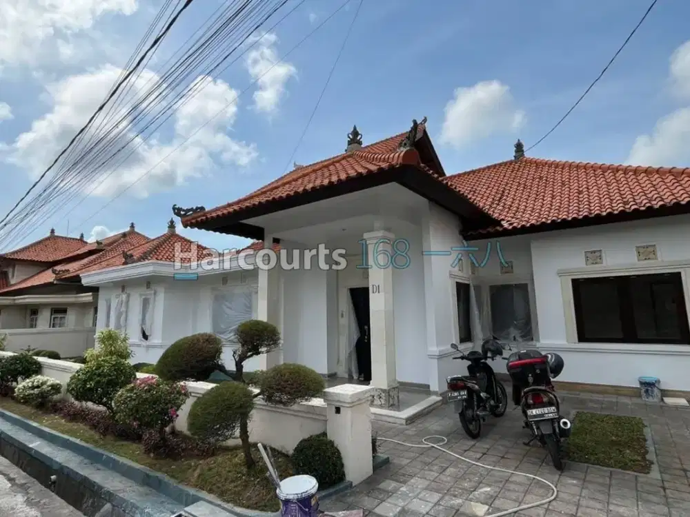 Rumah Dalam Lingkungan Cluster Villa Mumbul