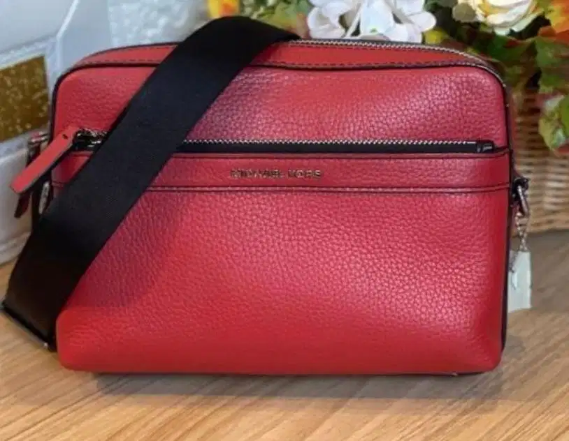 Michael kors bag / clutch