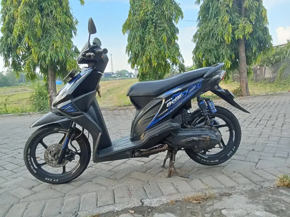 Beat Karbu 2011 hitam