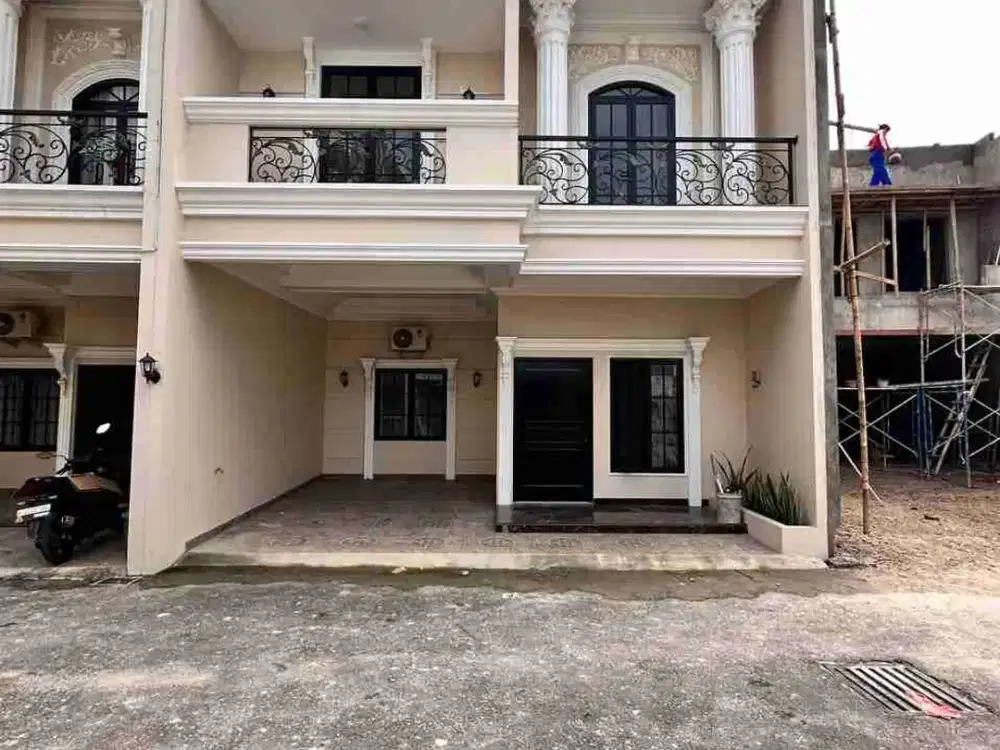 Hunian Bergaya Klasik Modern Di Kebagusan, Jakarta Selatan Dekat Stasiun KRL & Jl. TB. Simatupang