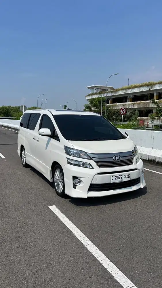 Toyota Vellfire ZG CBU 2013