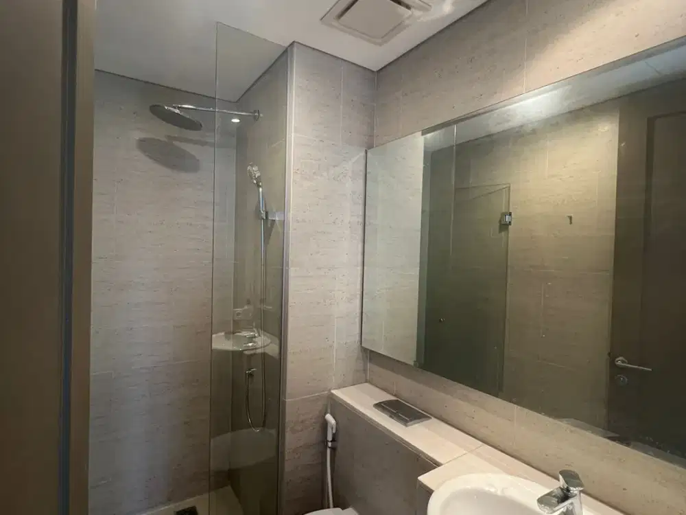 Di Sewakan Apartemen Taman Anggrek Residences 2 Bedroom Semi Furnish