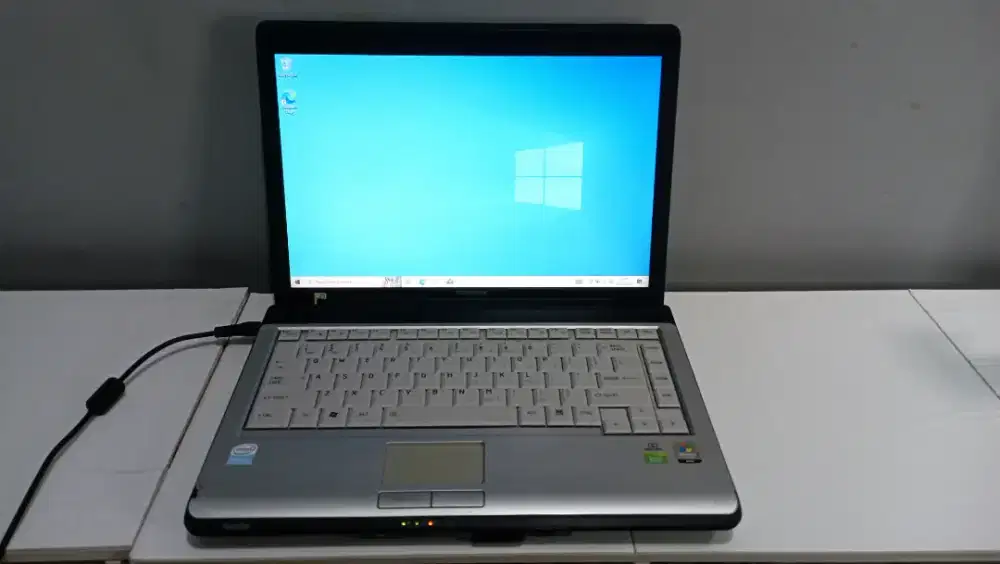 Jual Laptop Toshiba Satellite L200 RAM 2 GB