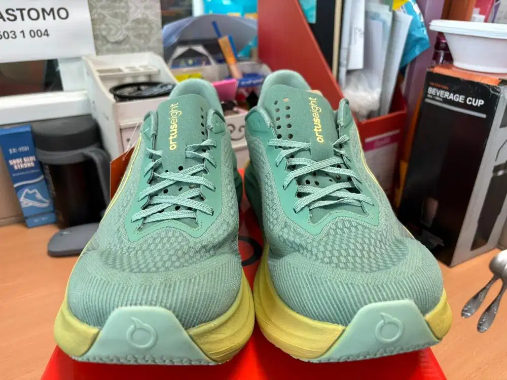 Sepatu Ortuseight Hyperblast 2.1 Like New size 45