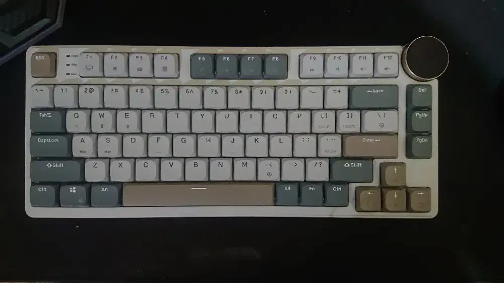 Mechanical Keyboard Royal Kludge N80 Second seoerti baru