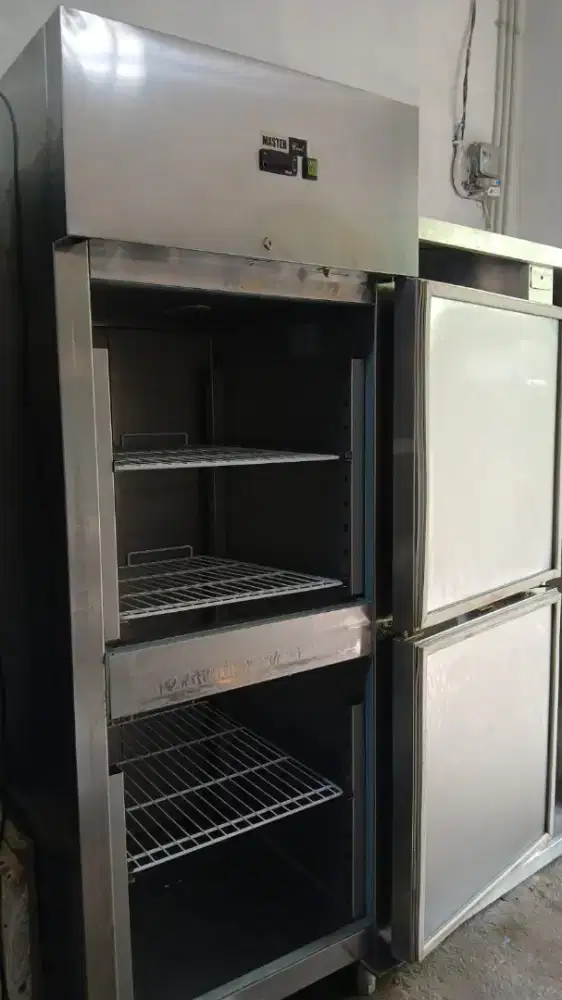 Upright chiller mastercool ukuran besar mulus original