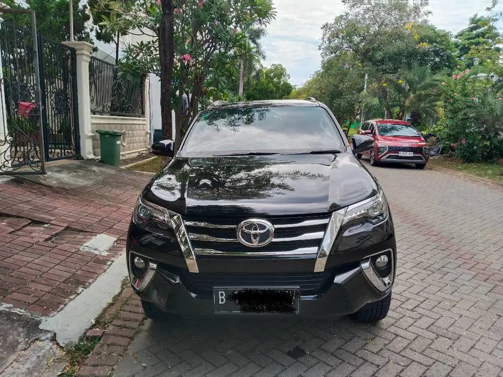 Fortuner 2020,VRZ, diesel, hitam.
