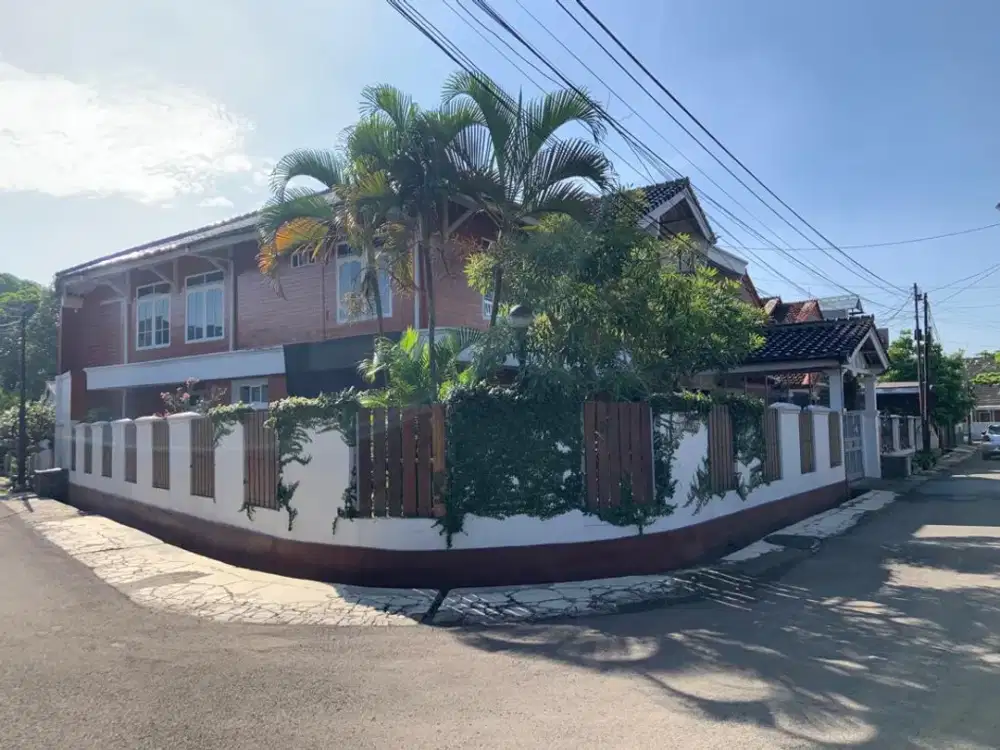 Rumah Hook Buah Batu Bandung Kota 2 Lantai Siap Huni