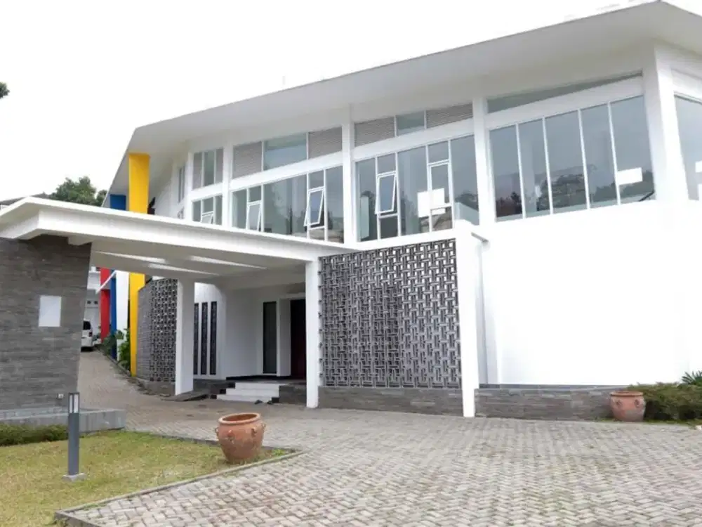 Jual  Rumah Asri di Bukit Pakar Timur Dago Bandung  Pemandangan Hijau