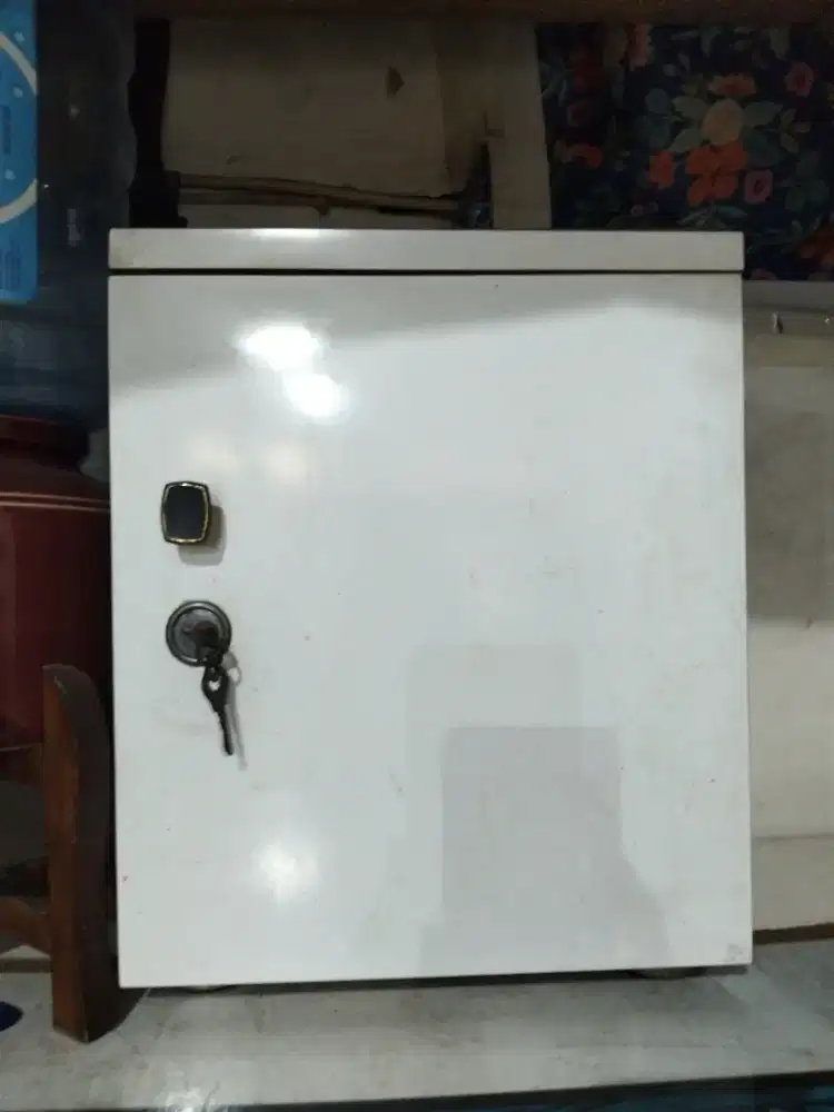 Lemari kecil lemari obat lemari gantung