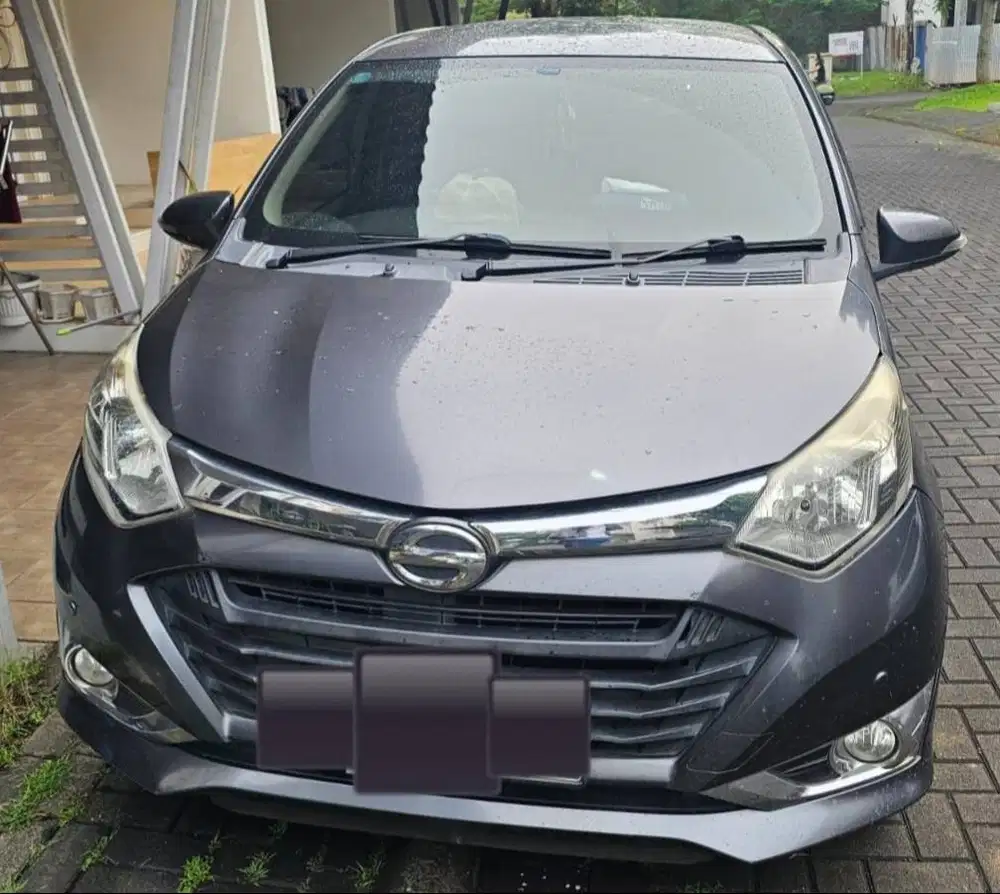 Daihatsu Sigra 1.2 R DLX AT