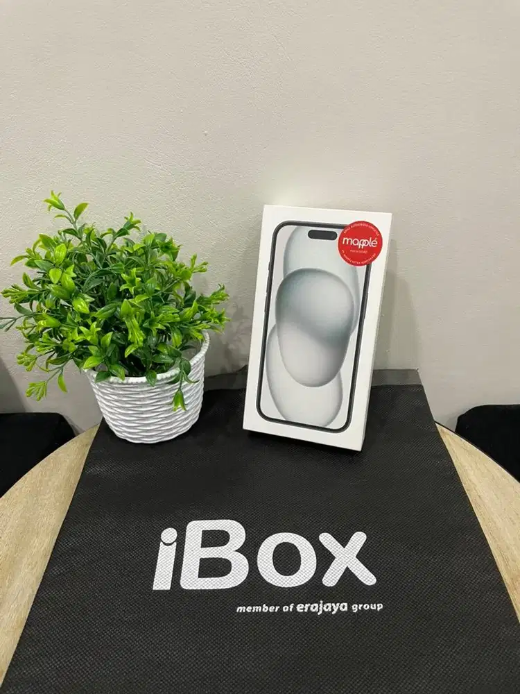 New IPhone 15 128GB IBox Black Garansi Resmi 1Tahun